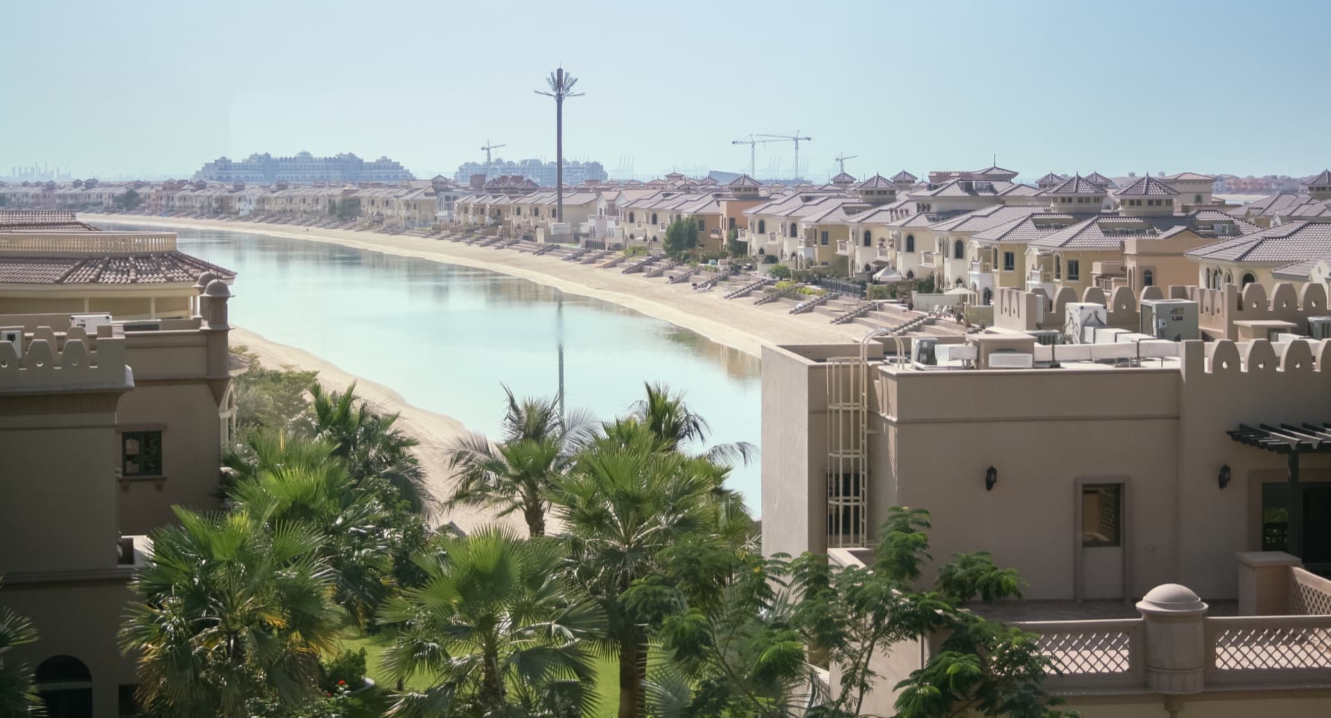 Villas and waterway on the Palm Jumeirah, Dubai